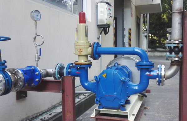 rotary lobe pump.jpg rotary lobe pump.jpg